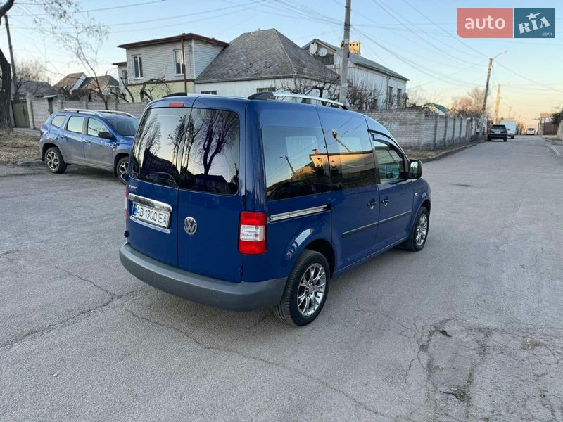 Минивэн Volkswagen Caddy 2010 в Днепре
