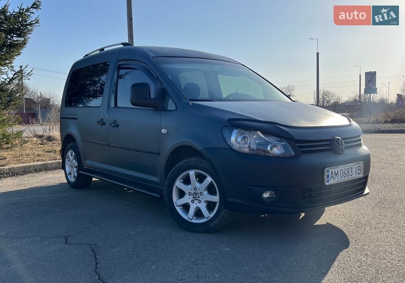 Volkswagen Caddy 2011