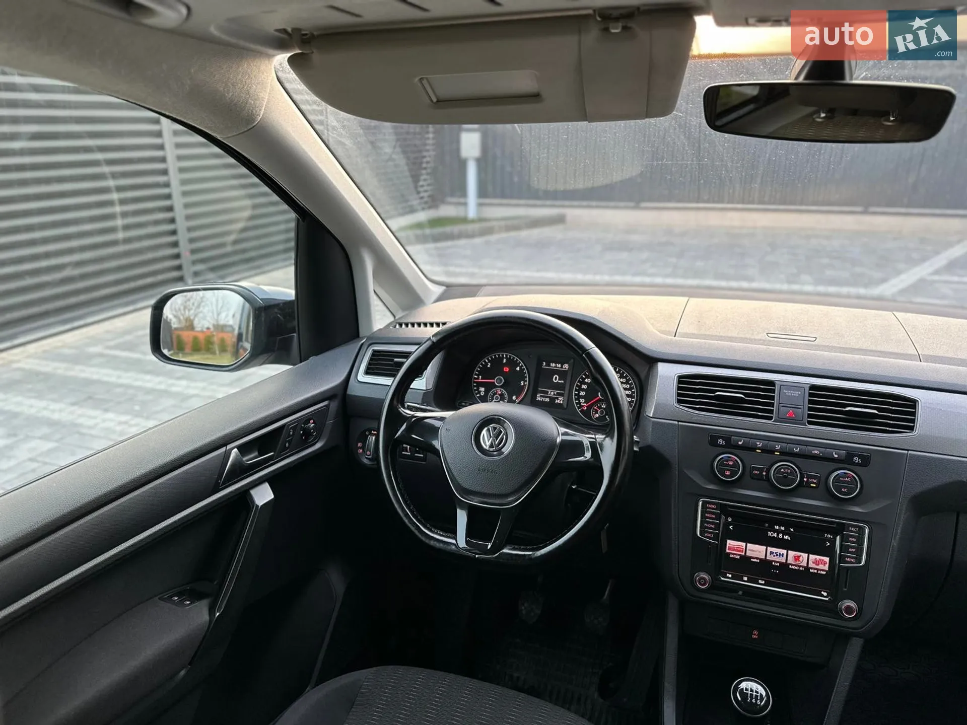 2017 Volkswagen Caddy - мініатюра 27