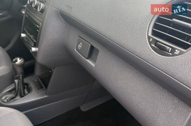 Мінівен Volkswagen Caddy 2013 в Надвірній