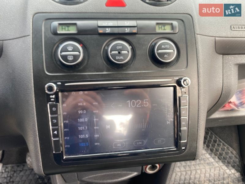 Минивэн Volkswagen Caddy 2010 в Буче