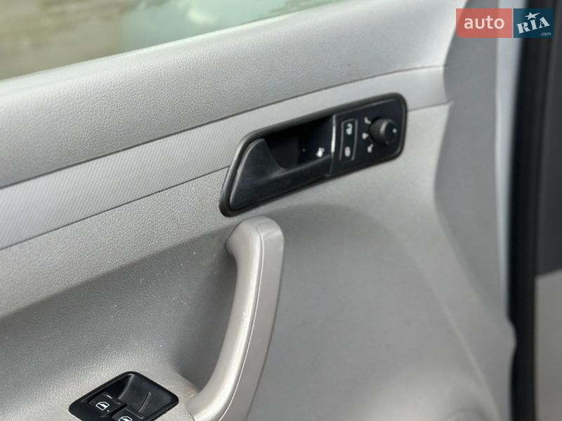 Мінівен Volkswagen Caddy 2008 в Рівному