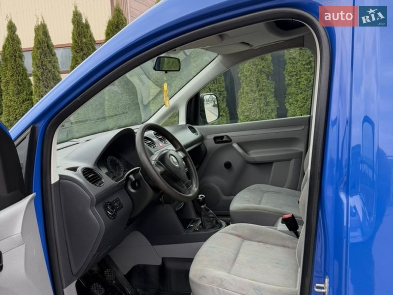 Вантажний фургон Volkswagen Caddy 2008 в Кам'янець-Подільському