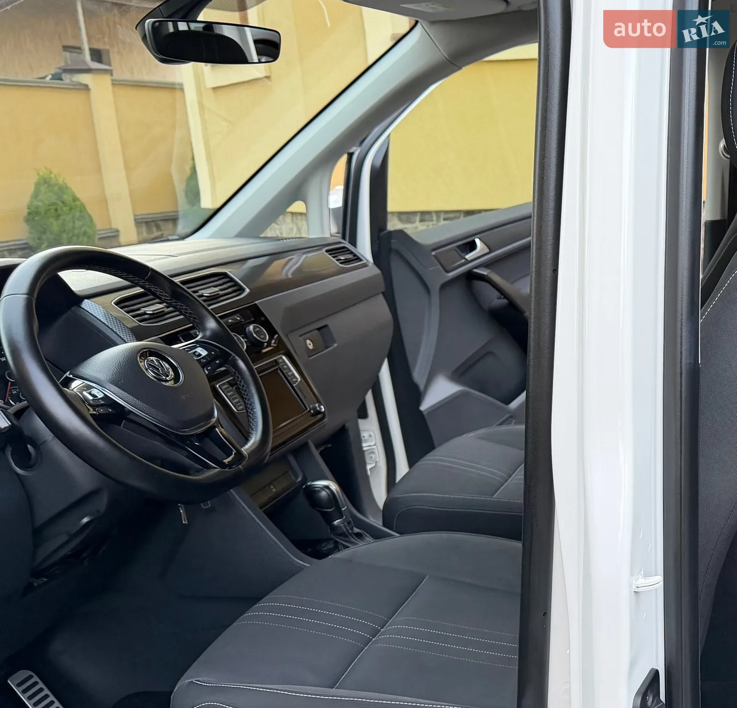2017 Volkswagen Caddy - мініатюра 39