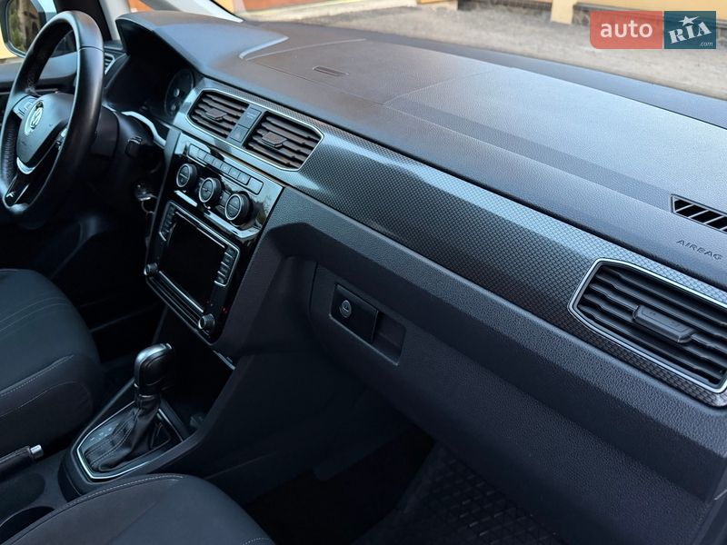 Минивэн Volkswagen Caddy 2017 в Львове фото 113 Минивэн Volkswagen Caddy 2017 в Львове