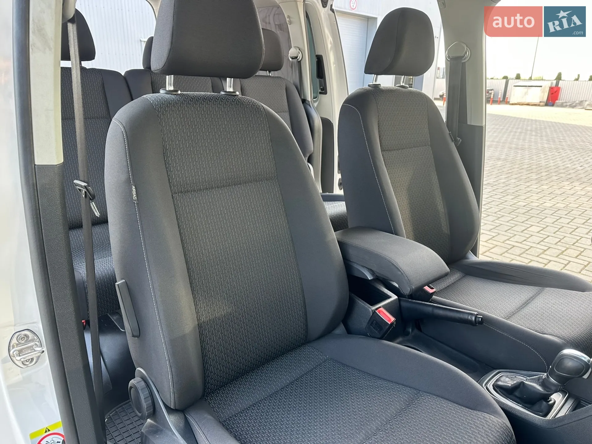 2019 Volkswagen Caddy - мініатюра 39