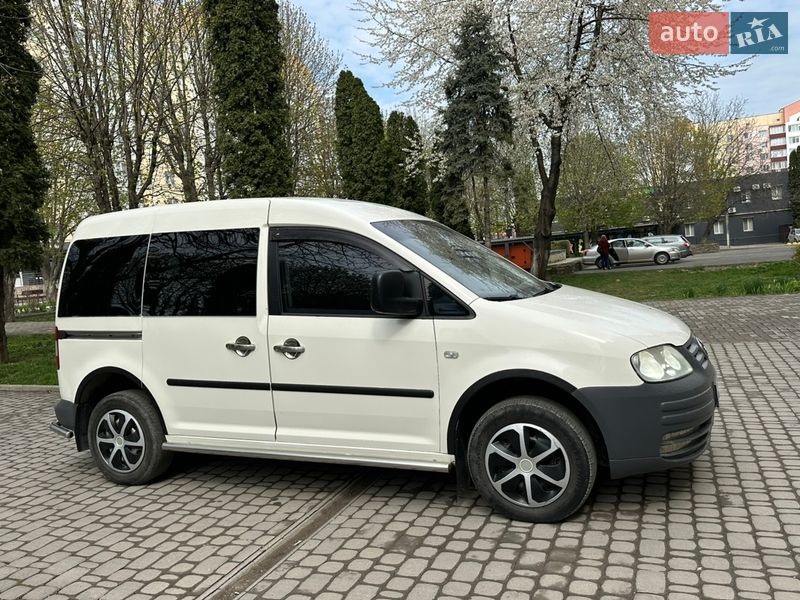 Минивэн Volkswagen Caddy 2004 в Каменец-Подольском