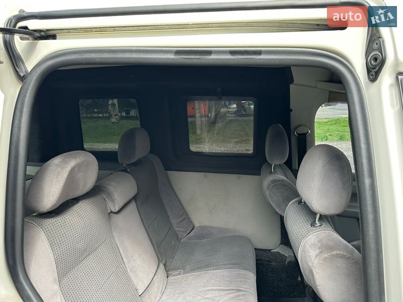 Минивэн Volkswagen Caddy 2004 в Каменец-Подольском