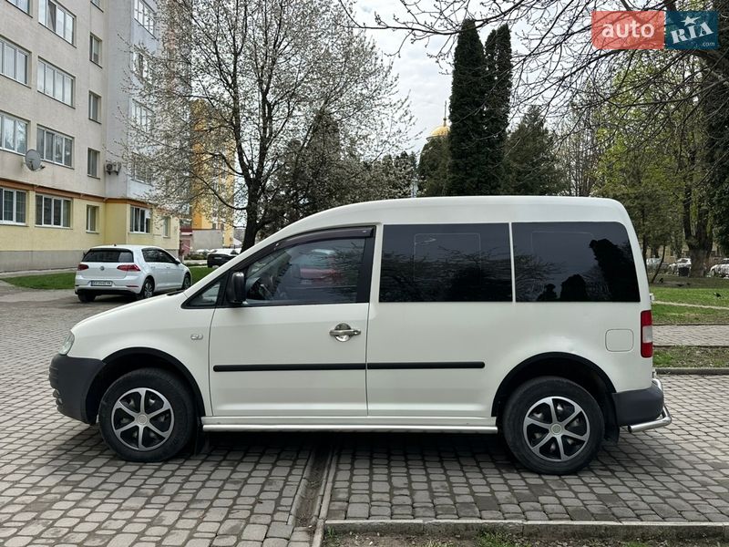 Минивэн Volkswagen Caddy 2004 в Каменец-Подольском