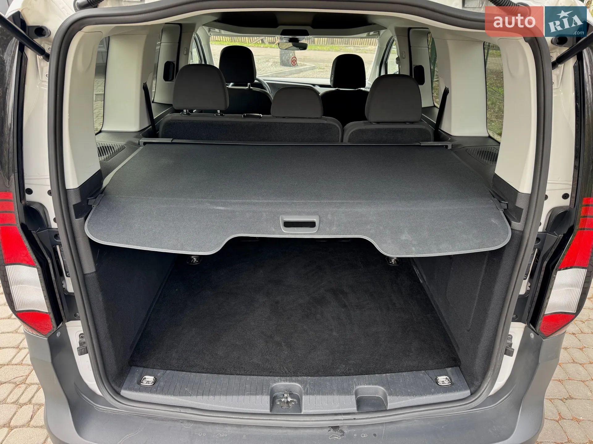 2021 Volkswagen Caddy - мініатюра 26