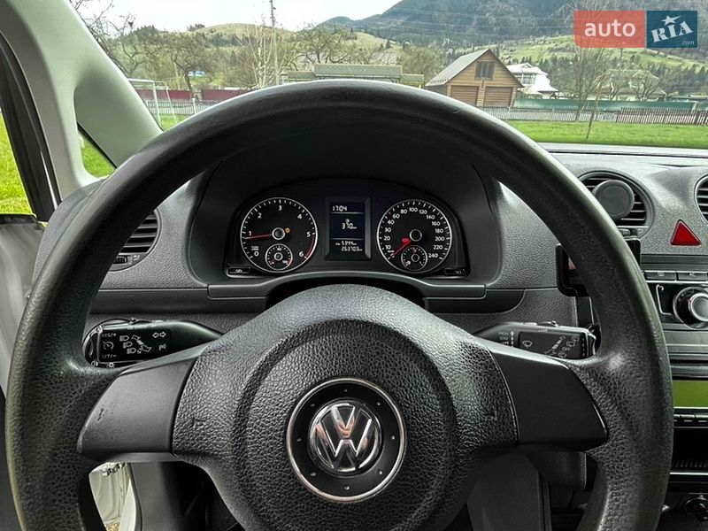 Вантажний фургон Volkswagen Caddy 2012 в Верховині