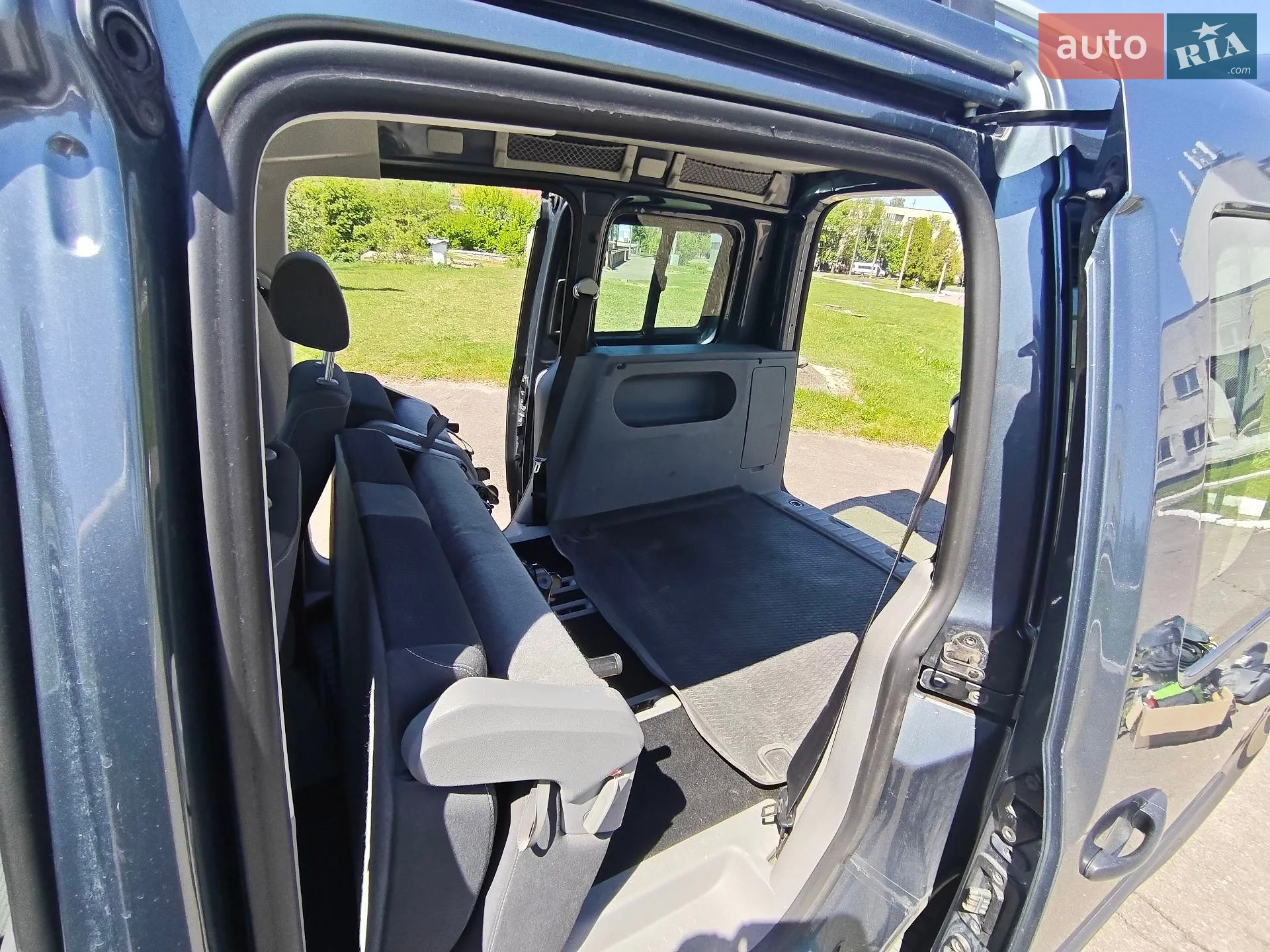2010 Volkswagen Caddy - мініатюра 30