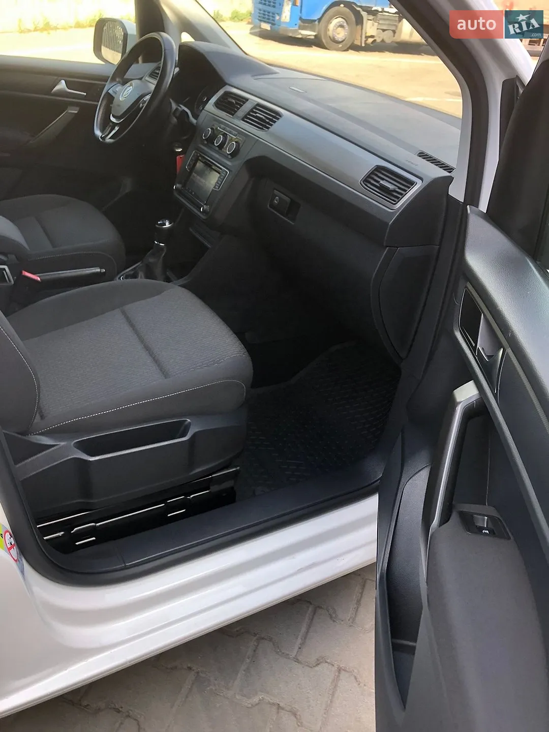 2018 Volkswagen Caddy - мініатюра 11