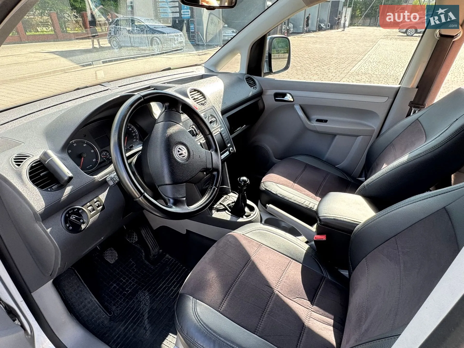 2010 Volkswagen Caddy - мініатюра 16