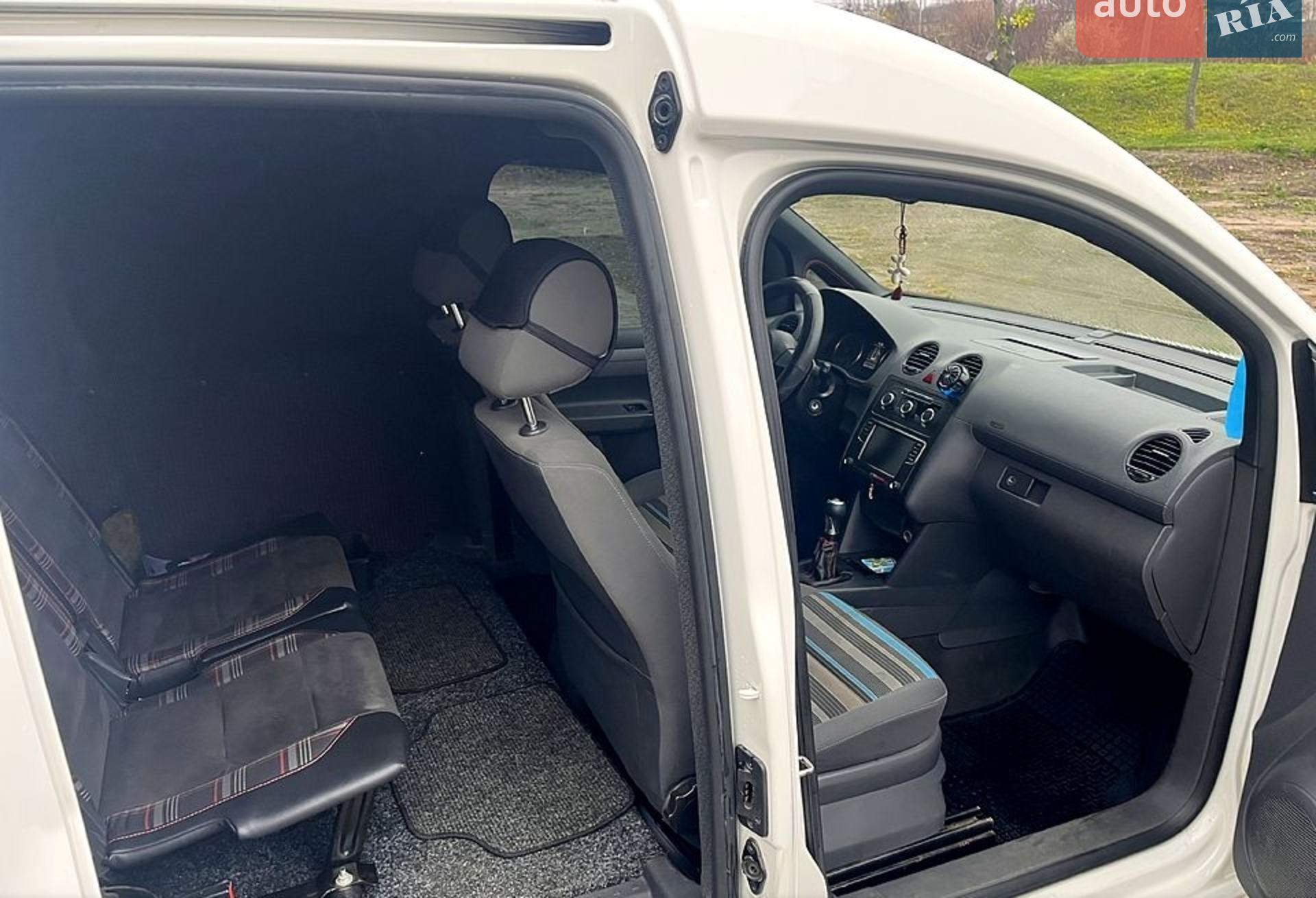 2011 Volkswagen Caddy - мініатюра 5