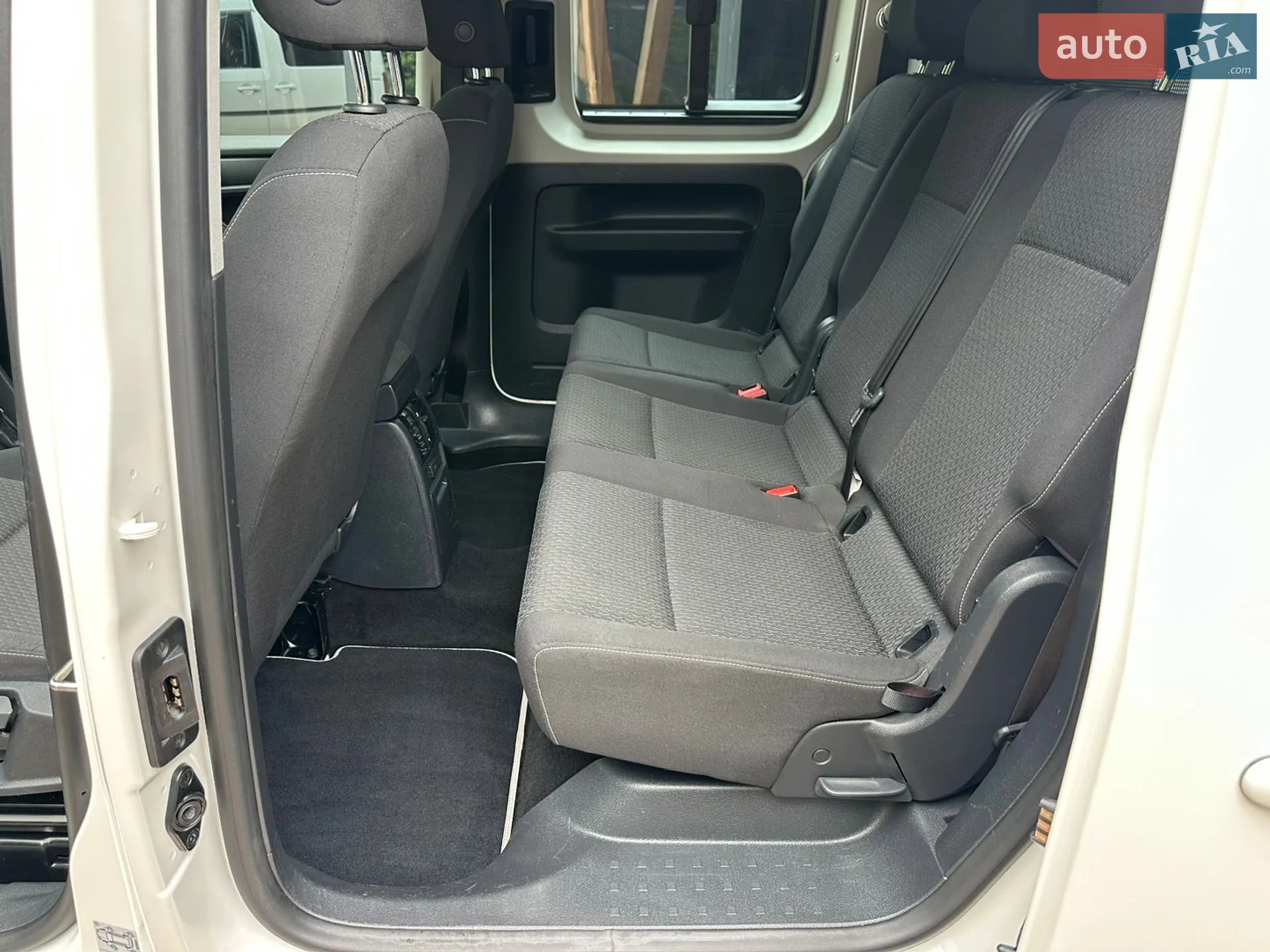 2019 Volkswagen Caddy - мініатюра 26