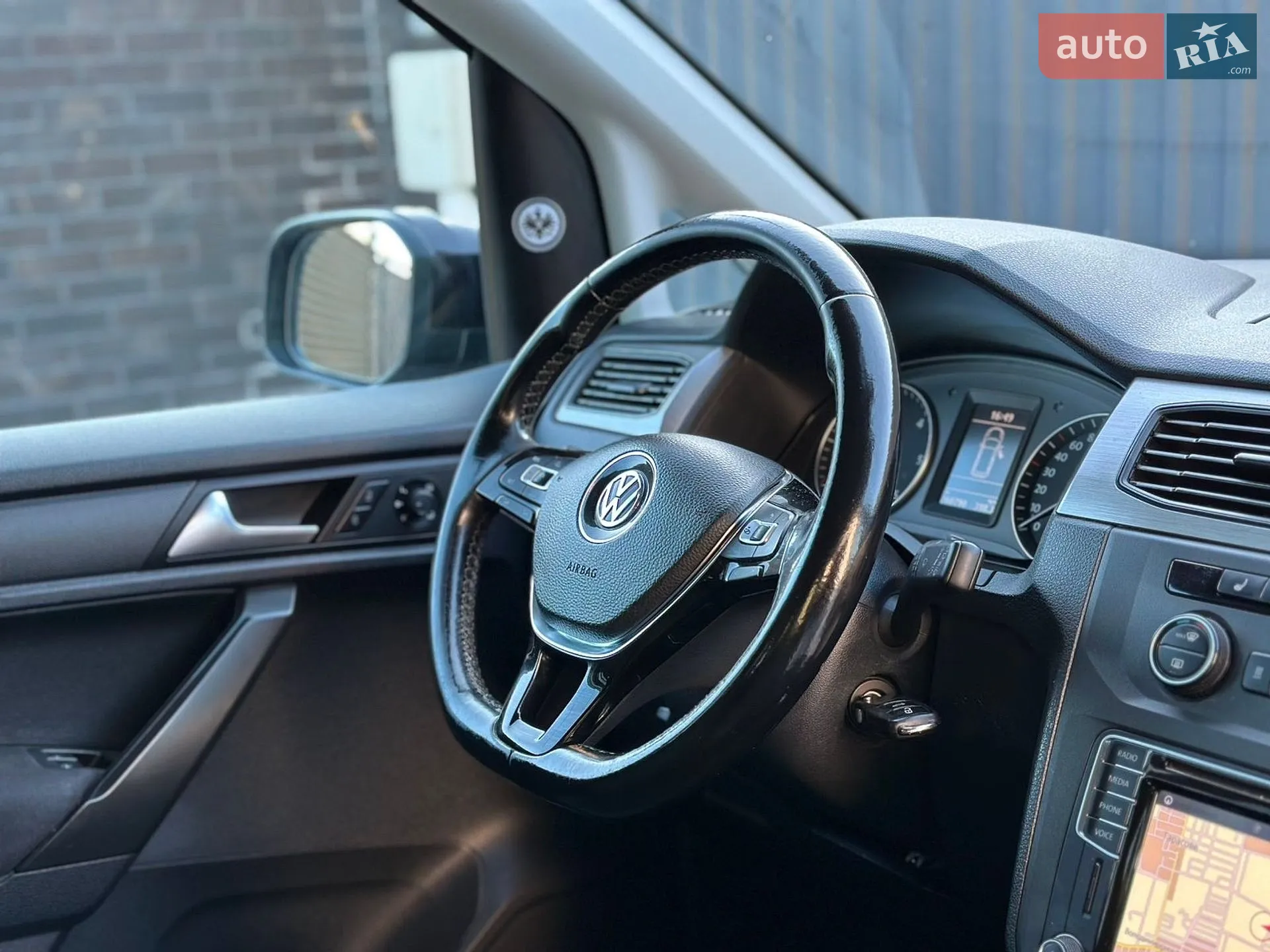 2017 Volkswagen Caddy - мініатюра 39