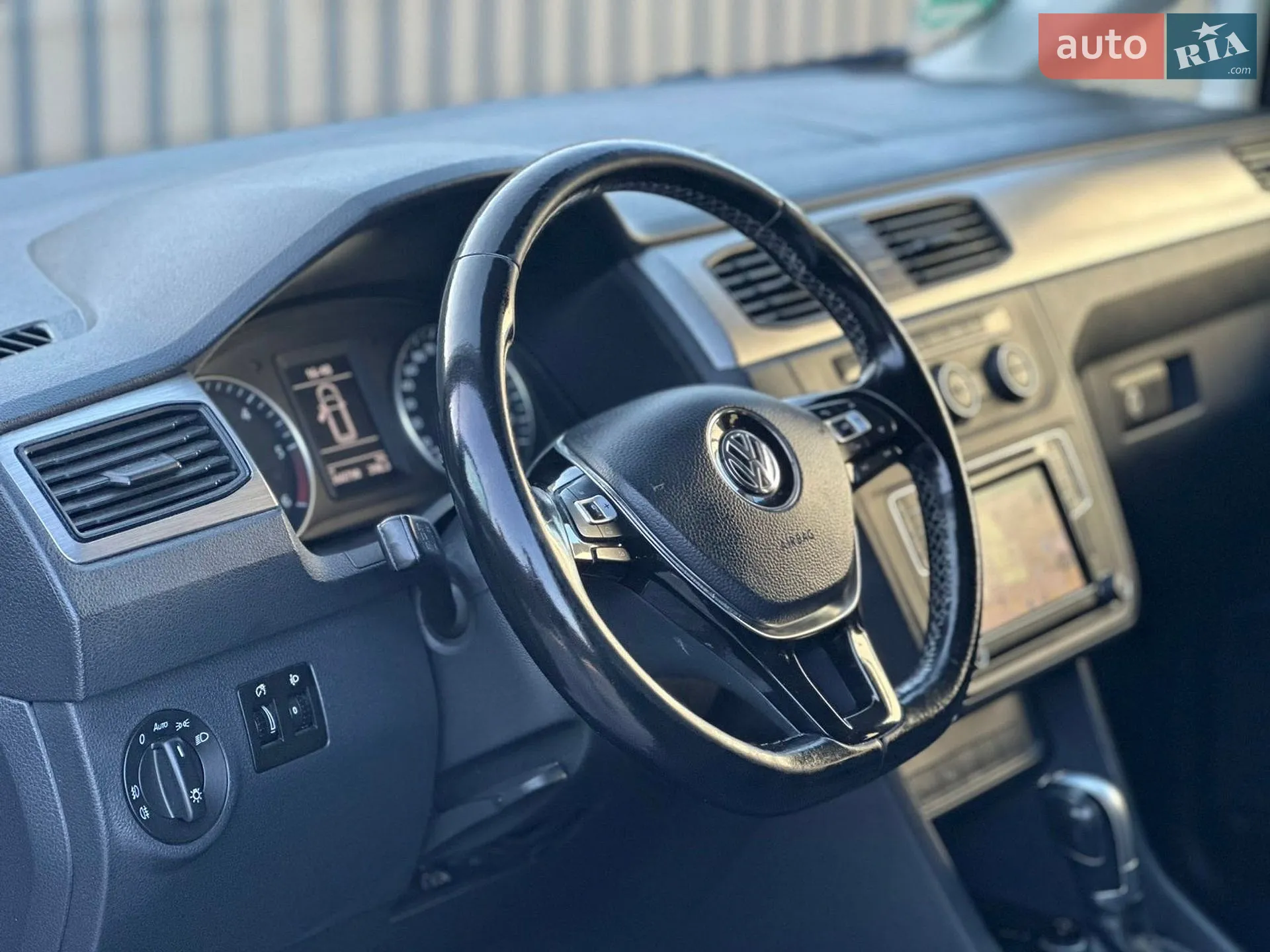 2017 Volkswagen Caddy - мініатюра 40
