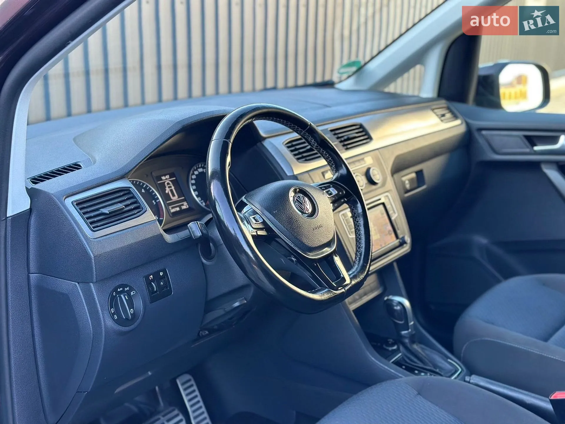 2017 Volkswagen Caddy - мініатюра 42