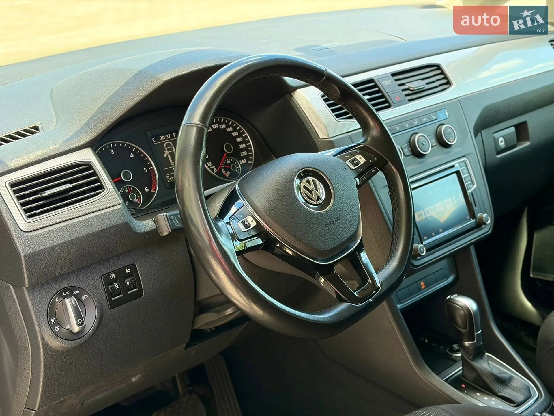 2017 Volkswagen Caddy - мініатюра 18