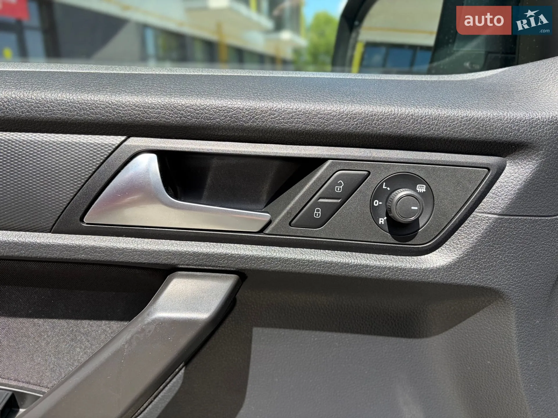 2017 Volkswagen Caddy - мініатюра 21