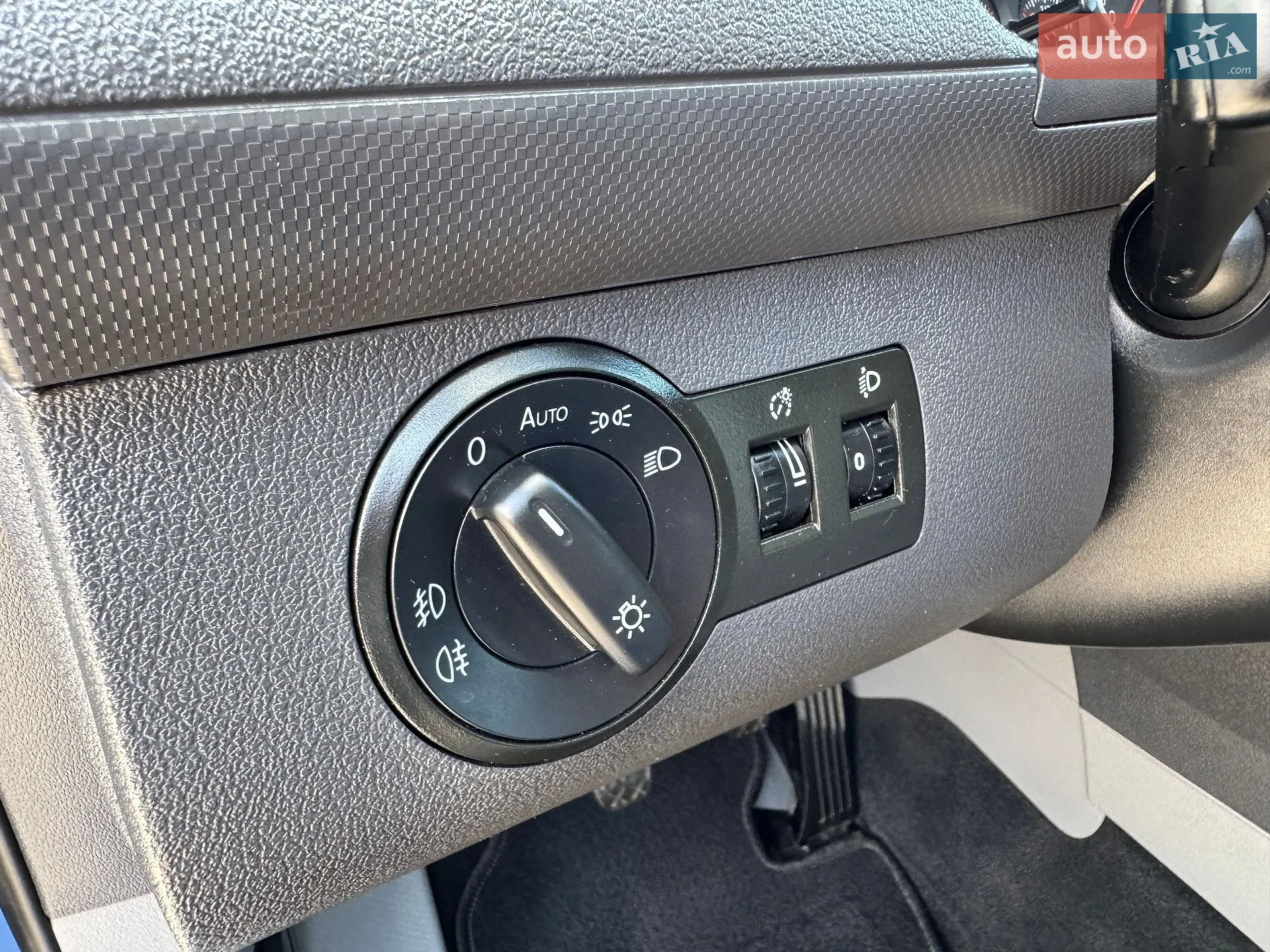 2010 Volkswagen Caddy - мініатюра 35