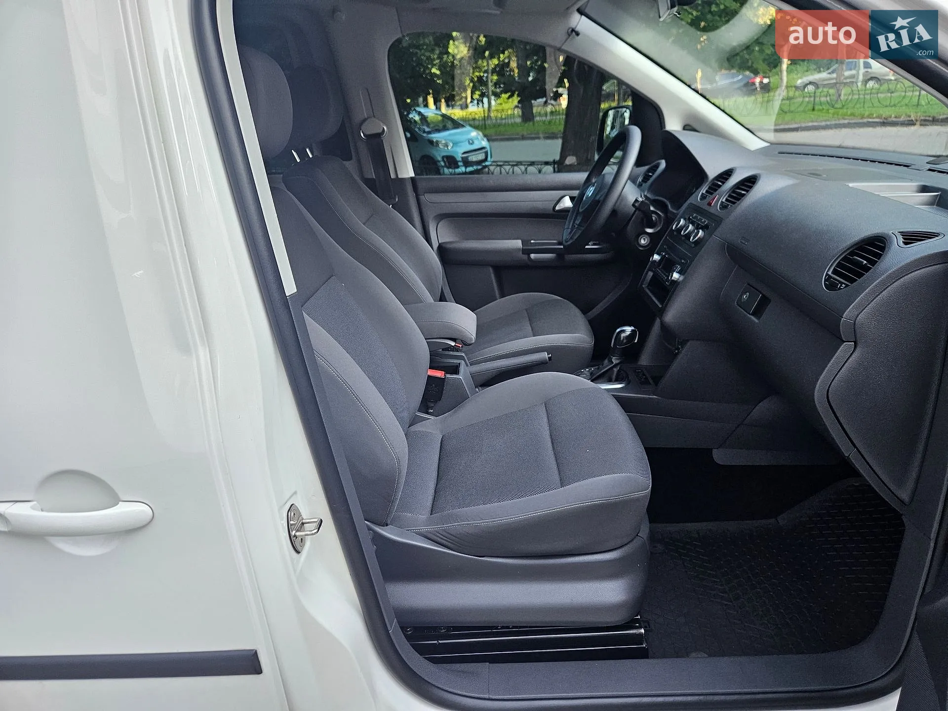 2015 Volkswagen Caddy - мініатюра 27