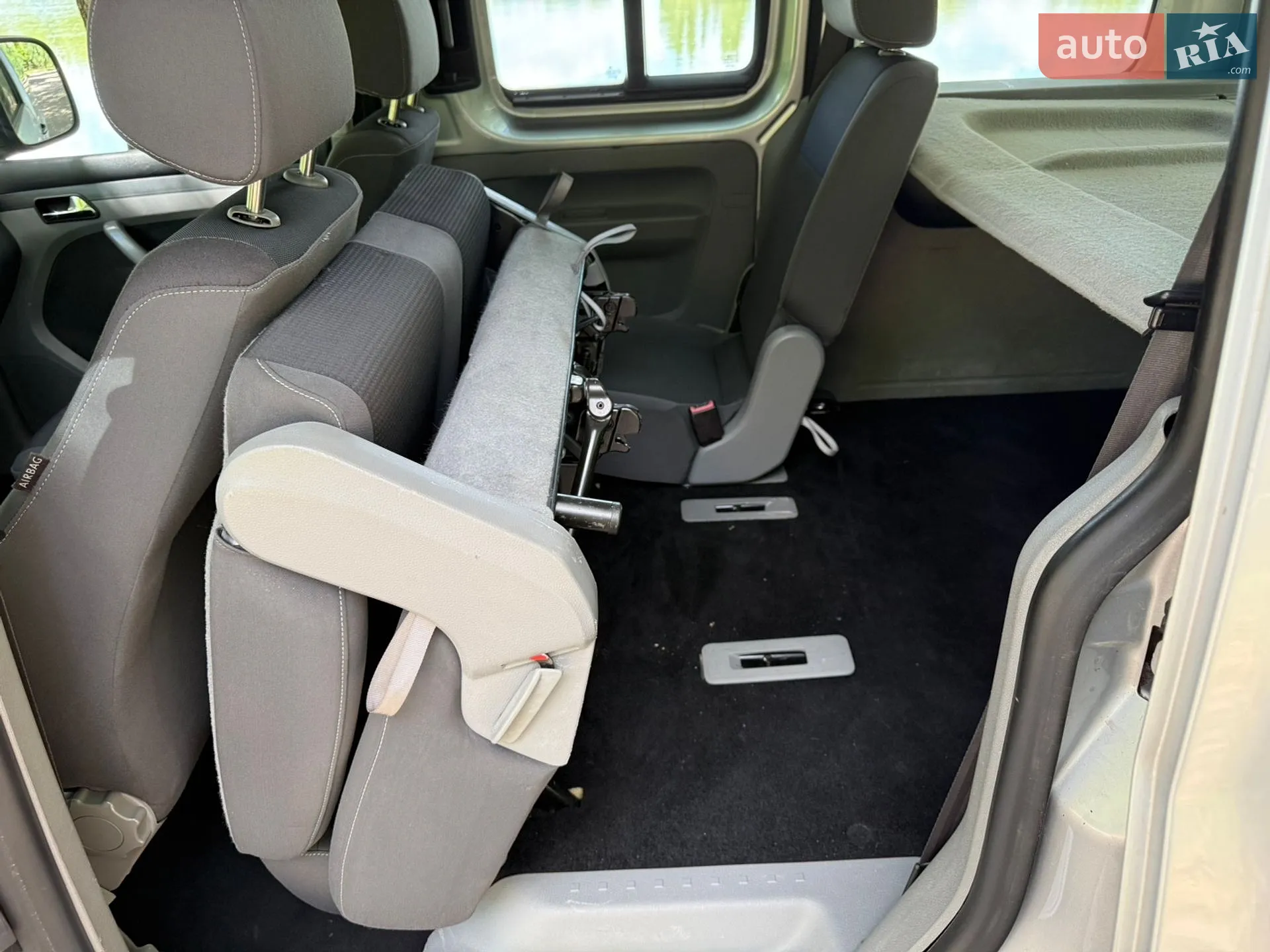 2010 Volkswagen Caddy - мініатюра 33