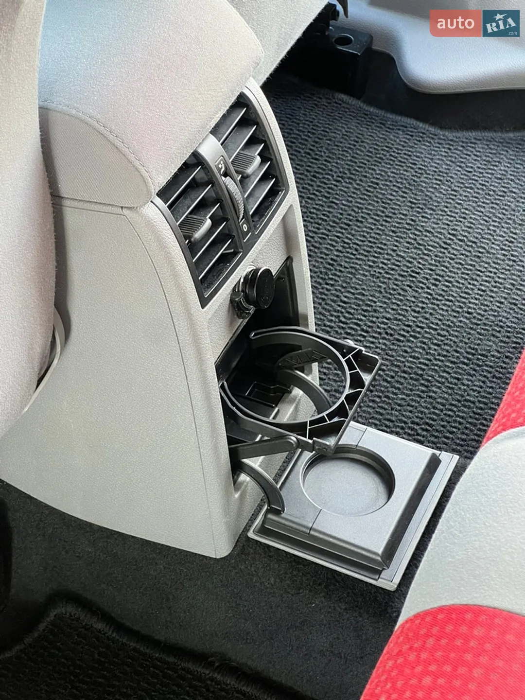 2010 Volkswagen Caddy - мініатюра 36