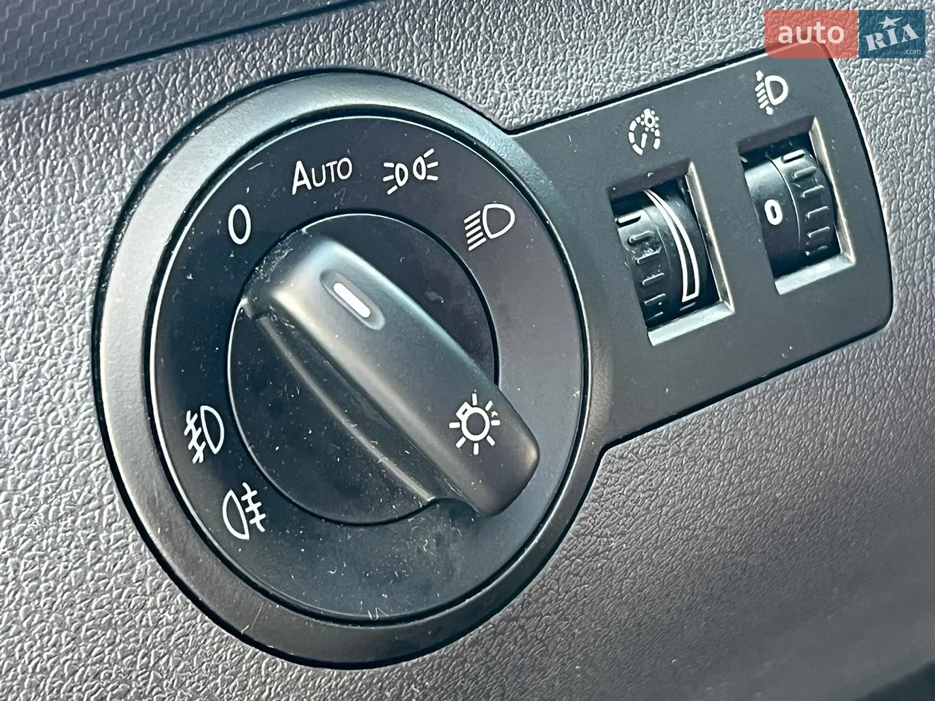 2010 Volkswagen Caddy - мініатюра 40