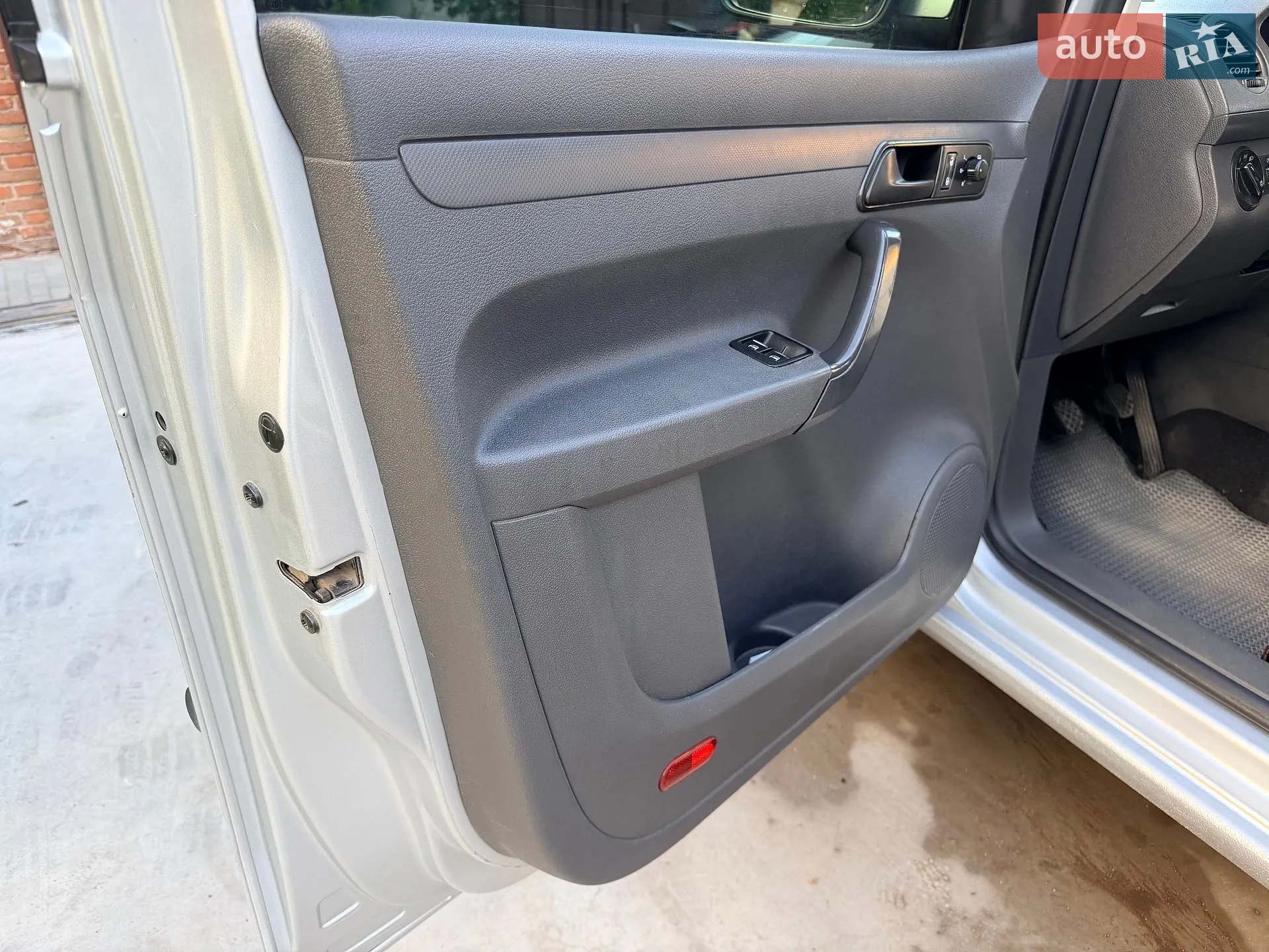 2012 Volkswagen Caddy - мініатюра 36