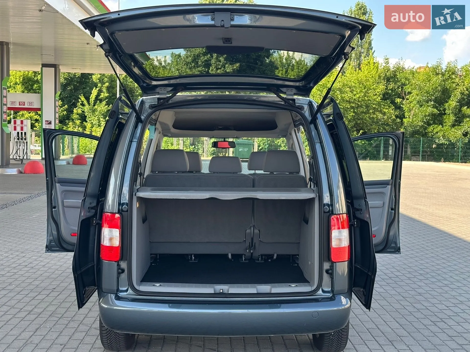 2010 Volkswagen Caddy - мініатюра 42