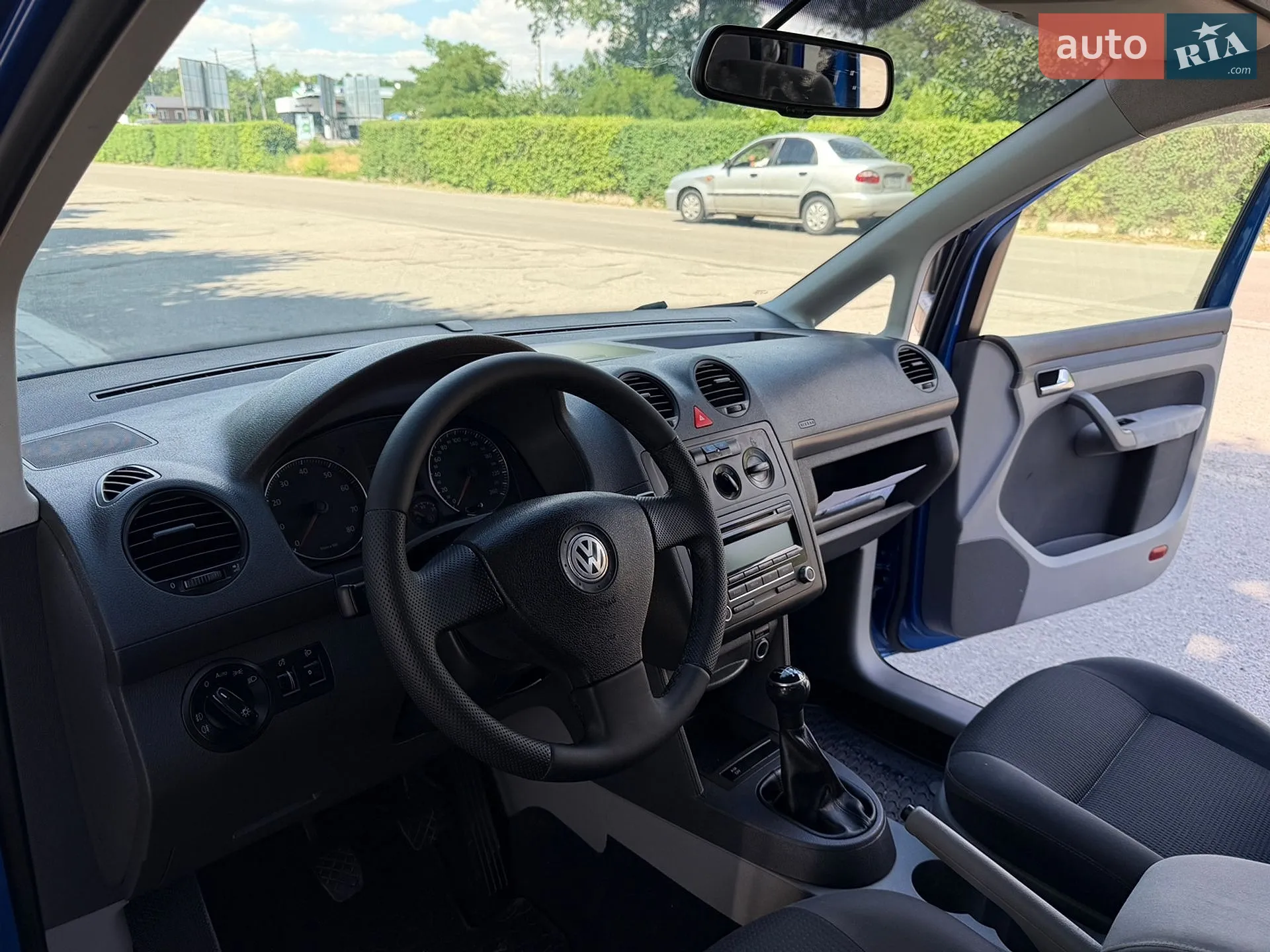 2010 Volkswagen Caddy - мініатюра 24