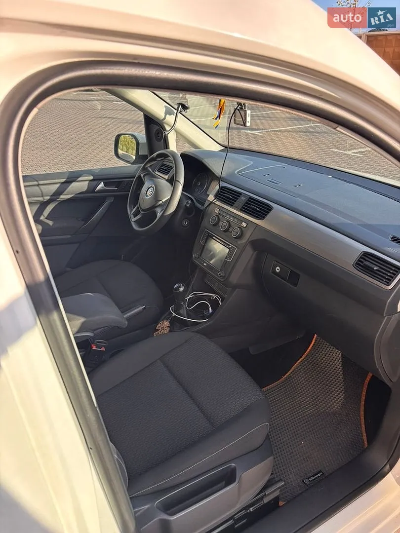 2017 Volkswagen Caddy - мініатюра 24