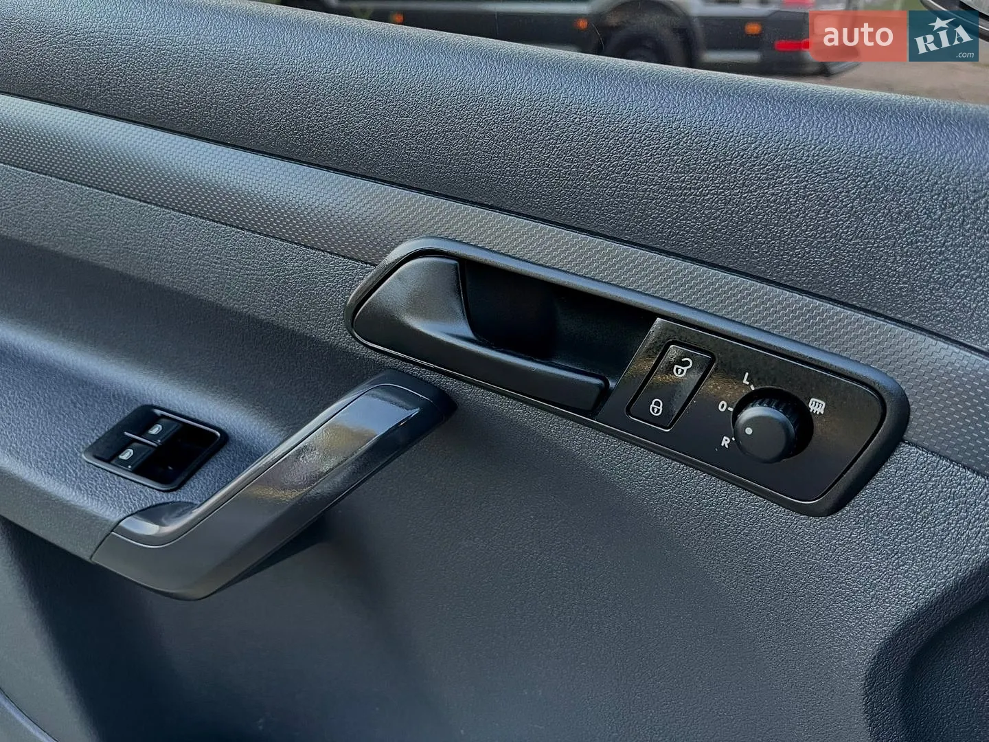 2015 Volkswagen Caddy - мініатюра 37