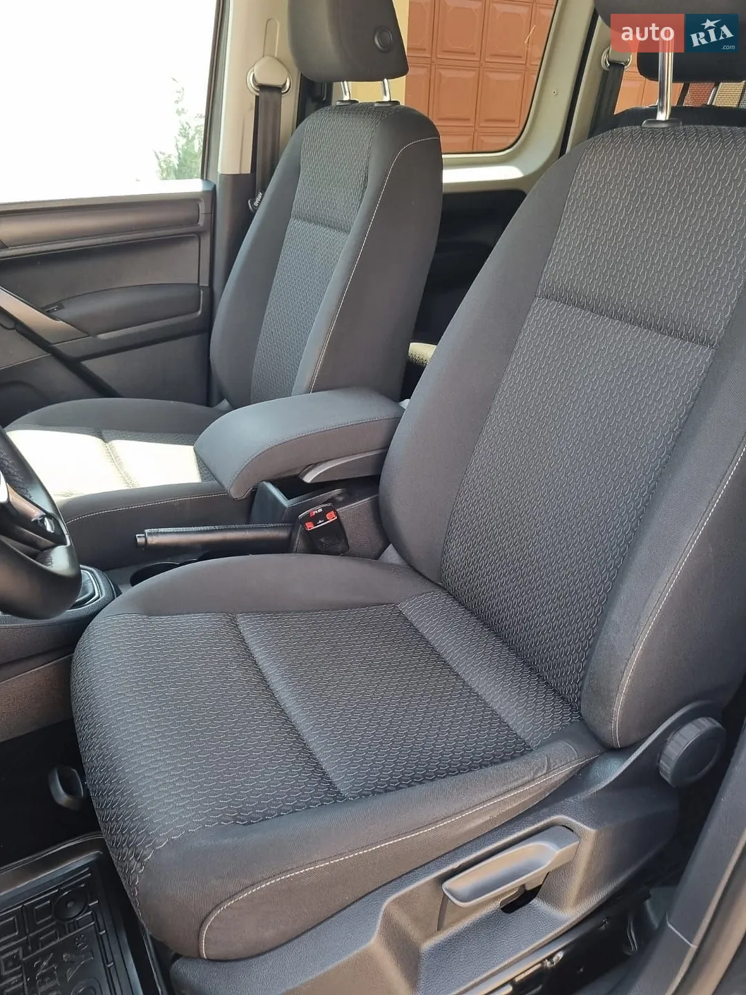 2017 Volkswagen Caddy - мініатюра 24