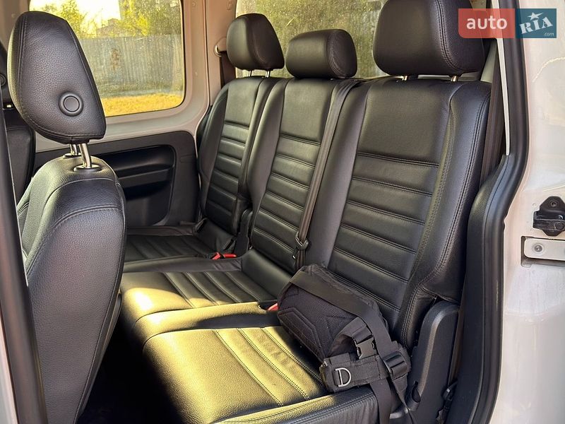 Минивэн Volkswagen Caddy 2015 в Запорожье