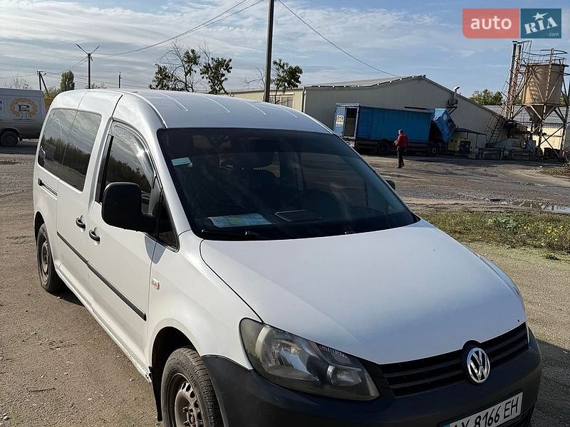 Volkswagen Caddy 2011