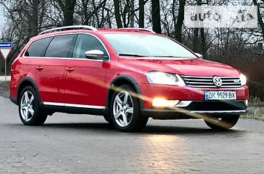Универсал Volkswagen Carat 2015 в Ровно