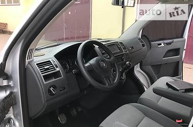 Другие легковые Volkswagen Caravelle 2012 в Нововолынске