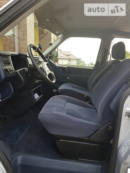 Мінівен Volkswagen Caravelle 2003 в Чернівцях фото 5 Мінівен Volkswagen Caravelle 2003 в Чернівцях