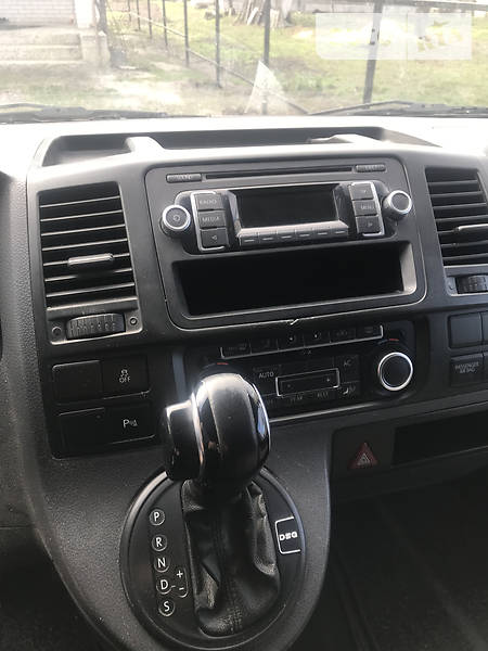 Універсал Volkswagen Caravelle 2010 в Києві