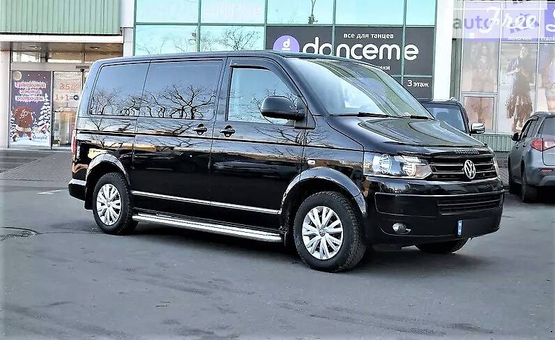 Мінівен Volkswagen Caravelle 2013 в 