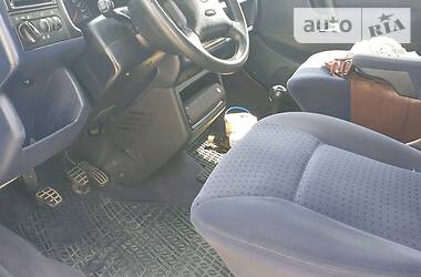 Мінівен Volkswagen Caravelle 2003 в 