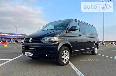 Volkswagen Caravelle 2010