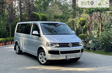 Минивэн Volkswagen Caravelle 2014 в Киеве