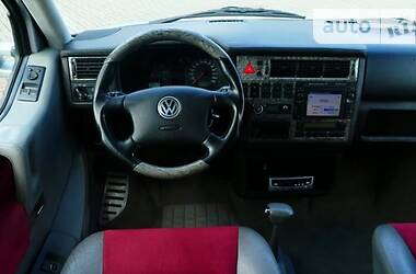 Универсал Volkswagen Caravelle 2002 в Варве