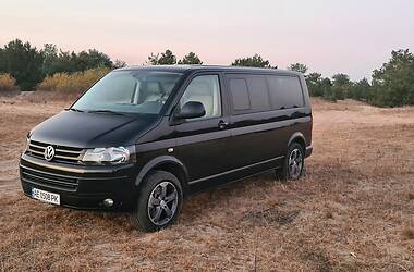 Volkswagen Caravelle 2010