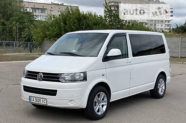 Volkswagen Caravelle 2012