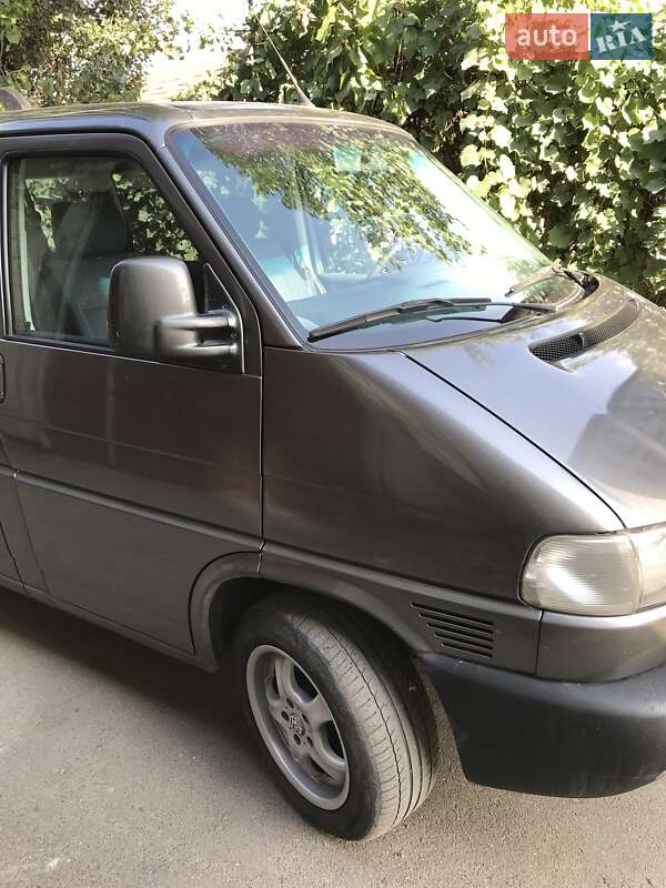 Минивэн Volkswagen Caravelle 1999 в Киеве